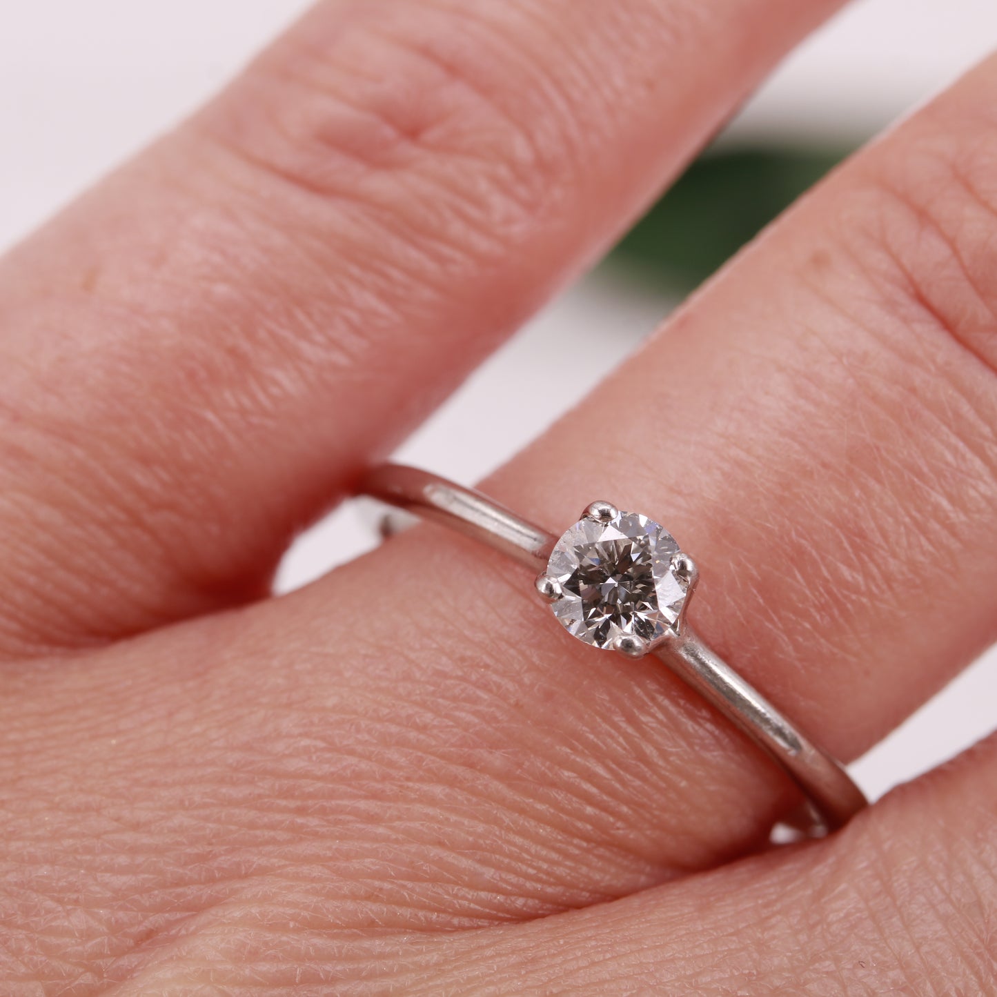 Platinum Round Brilliant Cut Engagement ring