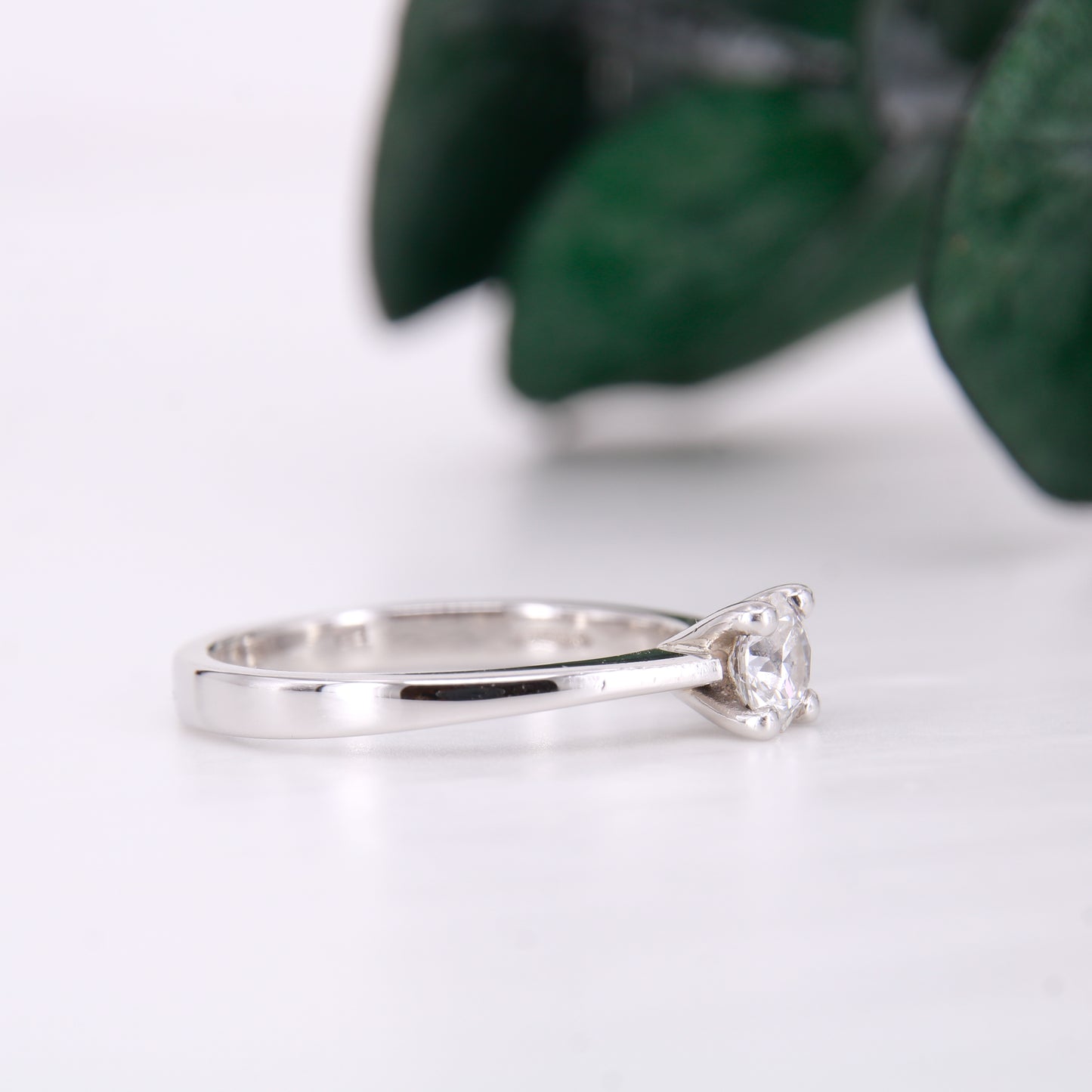 Preowned 0.40ct round brilliant cut solitaire diamond engagement ring