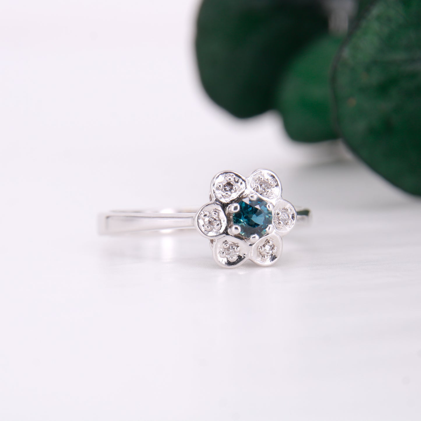 Antique 18ct White Gold Sapphire & Diamond Gold Ring, Vintage Flower Sapphire and Diamond Engagement Ring.