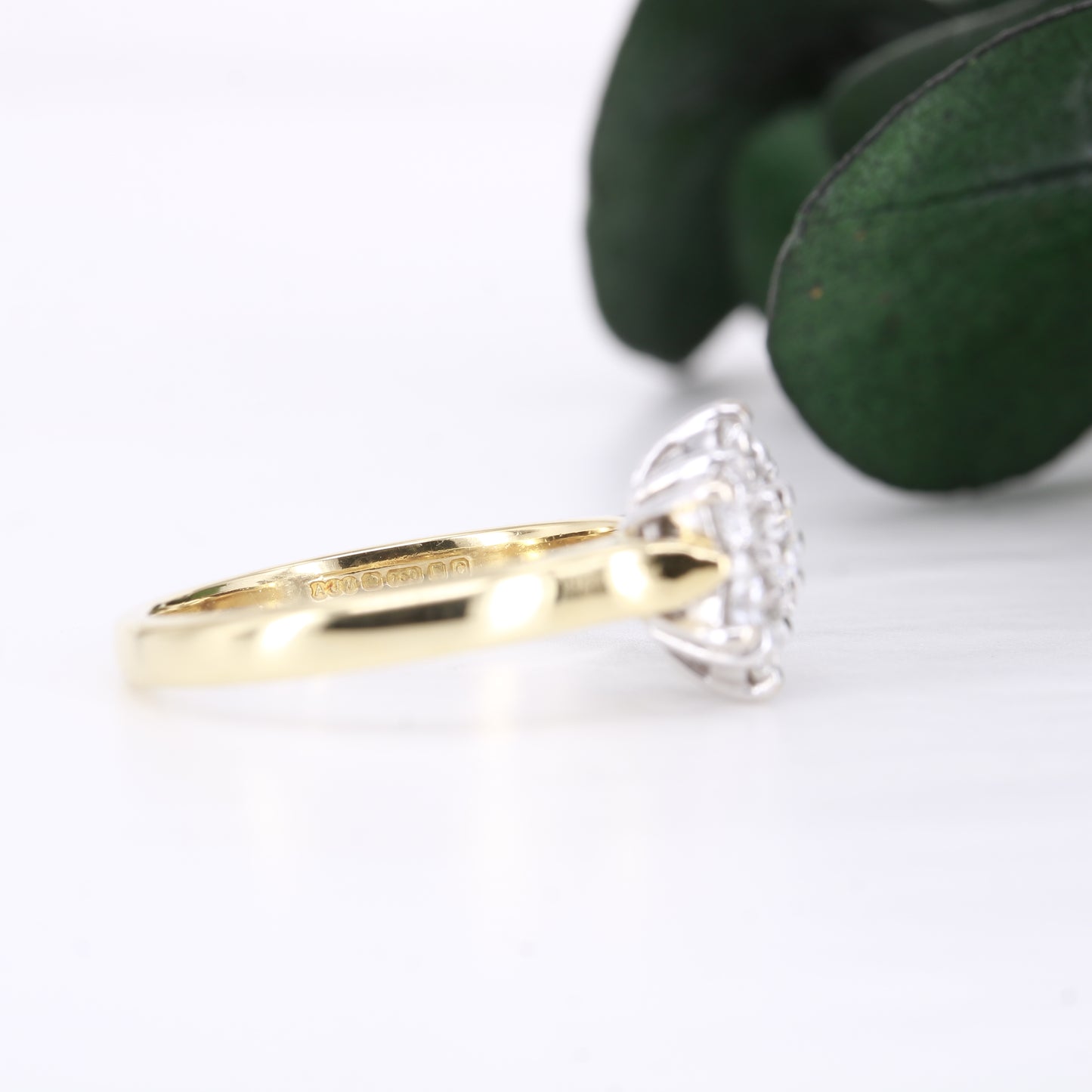 18ct Gold Diamond Flower Cluster Ring