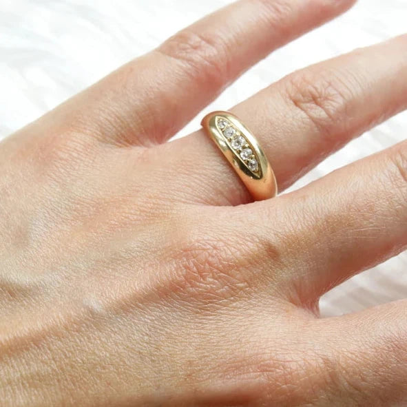 Vintage Diamond Gypsy Ring, 5 Old mine Cut Diamond Ring. 14ct second hand vintage diamond wedding band.