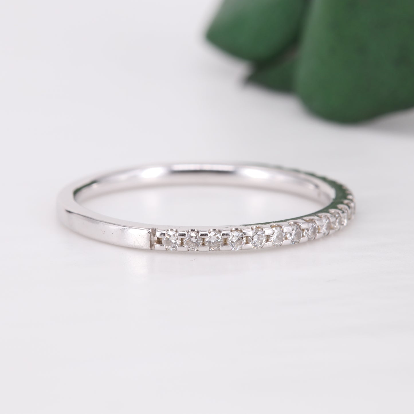 Diamond Claw Set Band 18ct White Gold Wedding Eternity Ring Vintage Secondhand Pre-Owned Jewellery Side 2