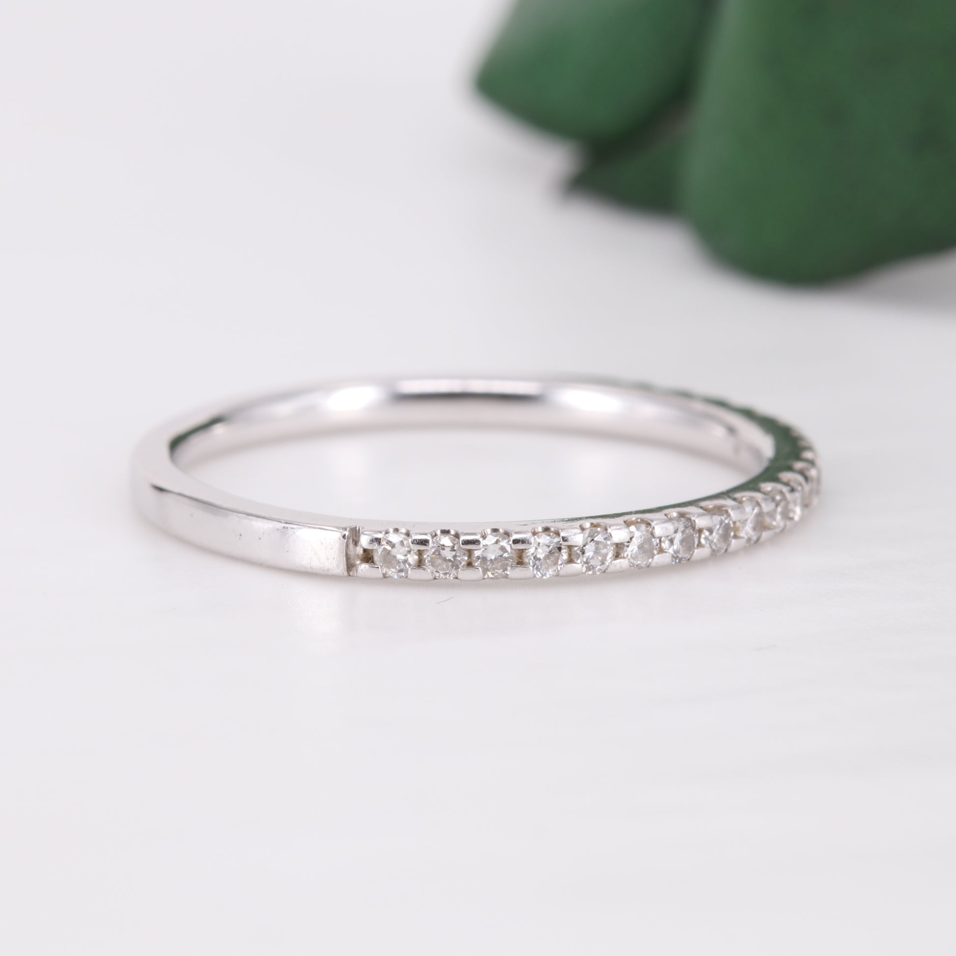 Diamond Claw Set Band 18ct White Gold Wedding Eternity Ring Vintage Secondhand Pre-Owned Jewellery Side 2