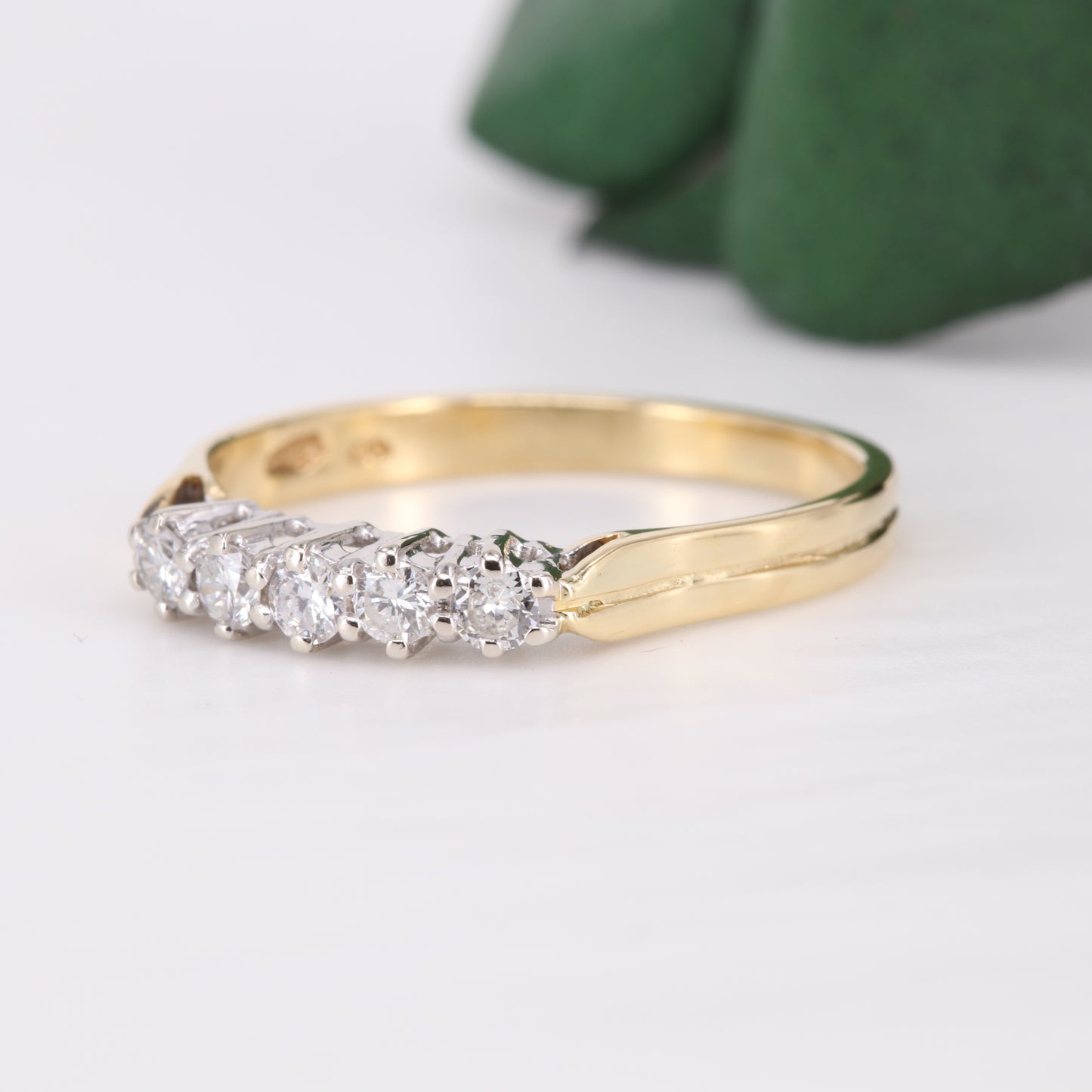 Diamond Five Stone Eternity Wedding Ring 18ct Gold 1985 Vintage Secondhand Pre-Owned Jewellery Side 2