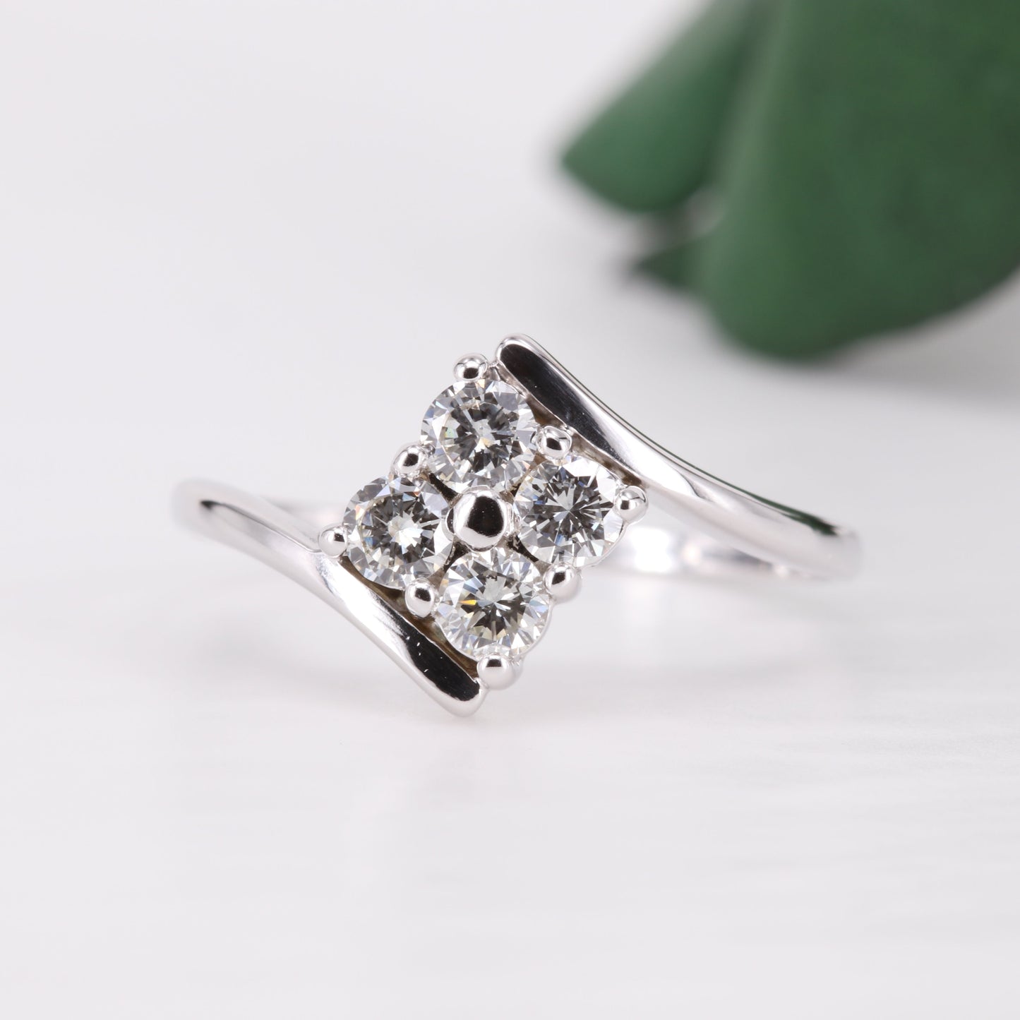Diamond Four Stone Twist 18ct Gold Ring 1986 Vintage Secondhand Pre-Owned Jewellery Front