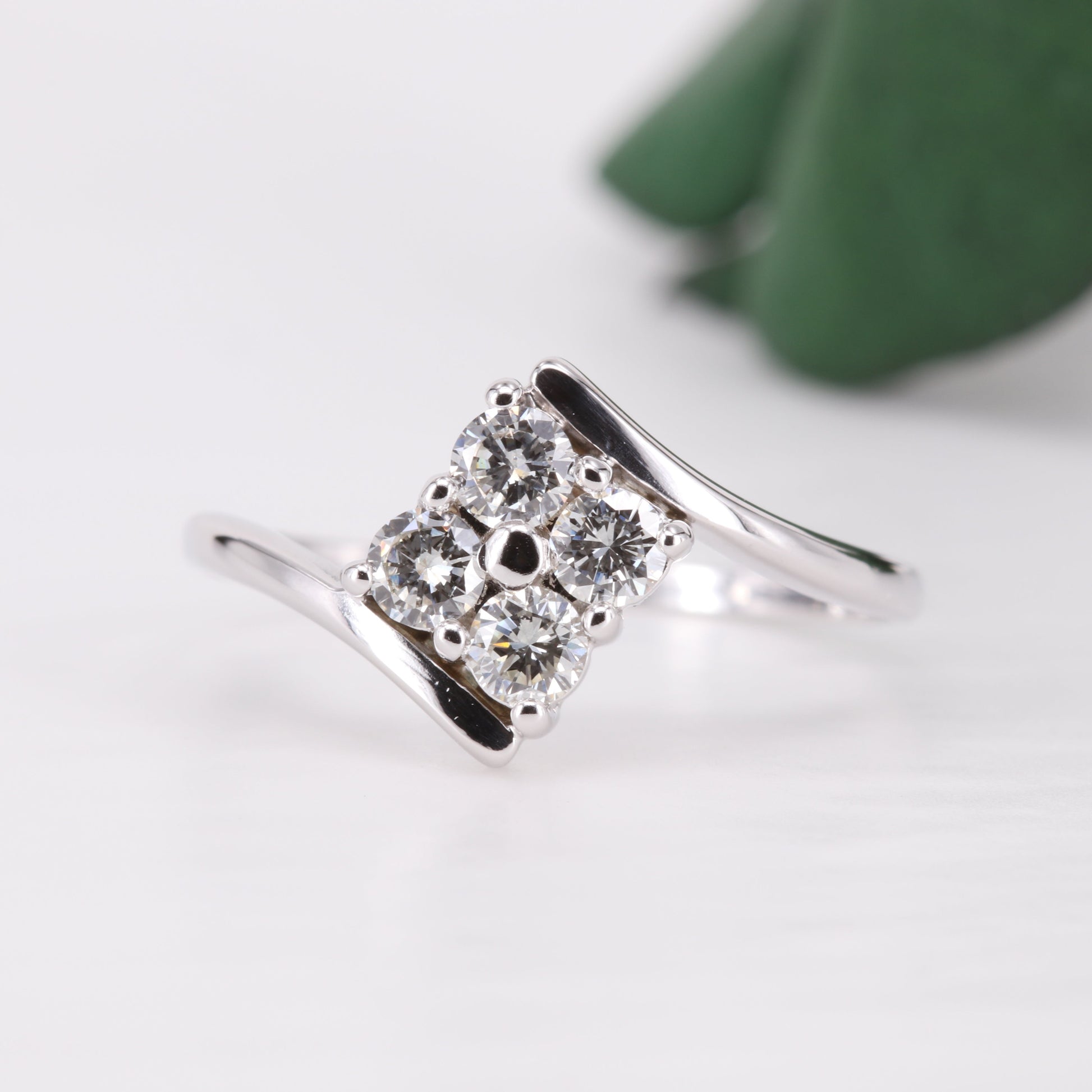 Diamond Four Stone Twist 18ct Gold Ring 1986 Vintage Secondhand Pre-Owned Jewellery Front