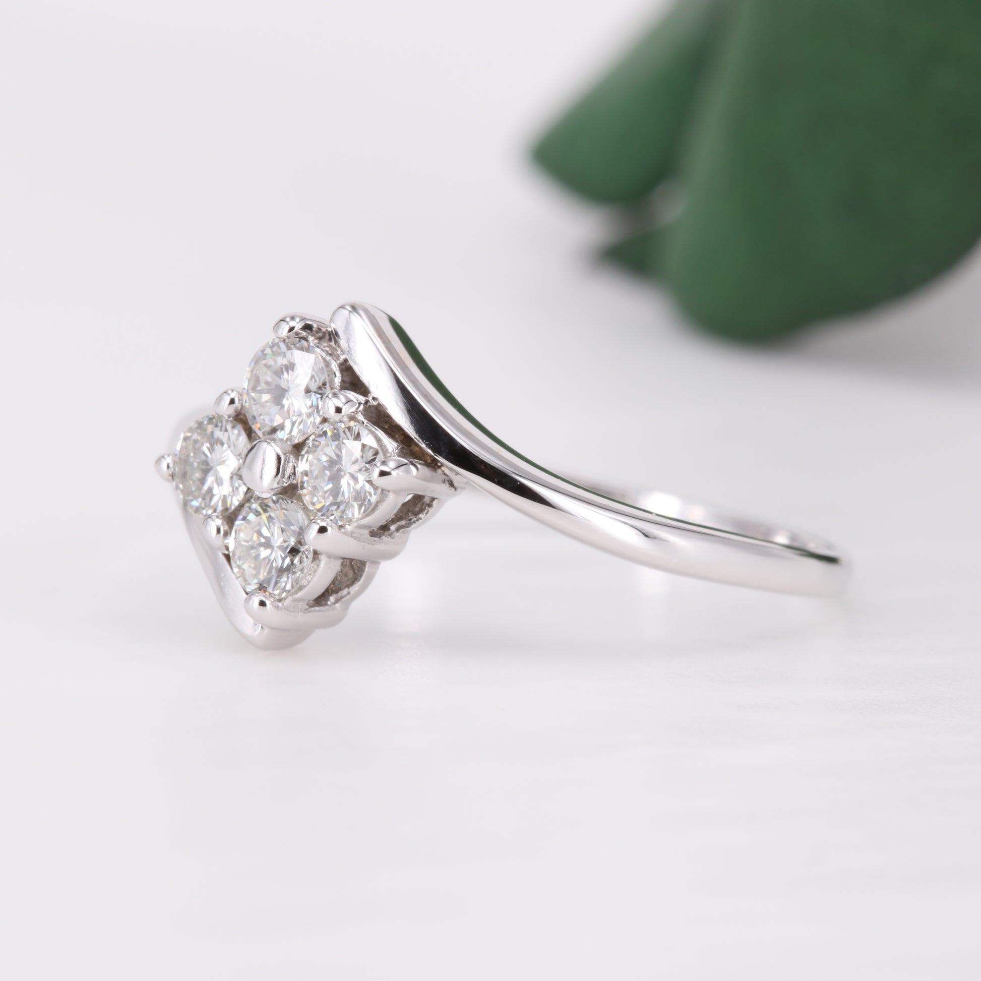 Diamond Four Stone Twist 18ct Gold Ring 1986 Vintage Secondhand Pre-Owned Jewellery Side 1