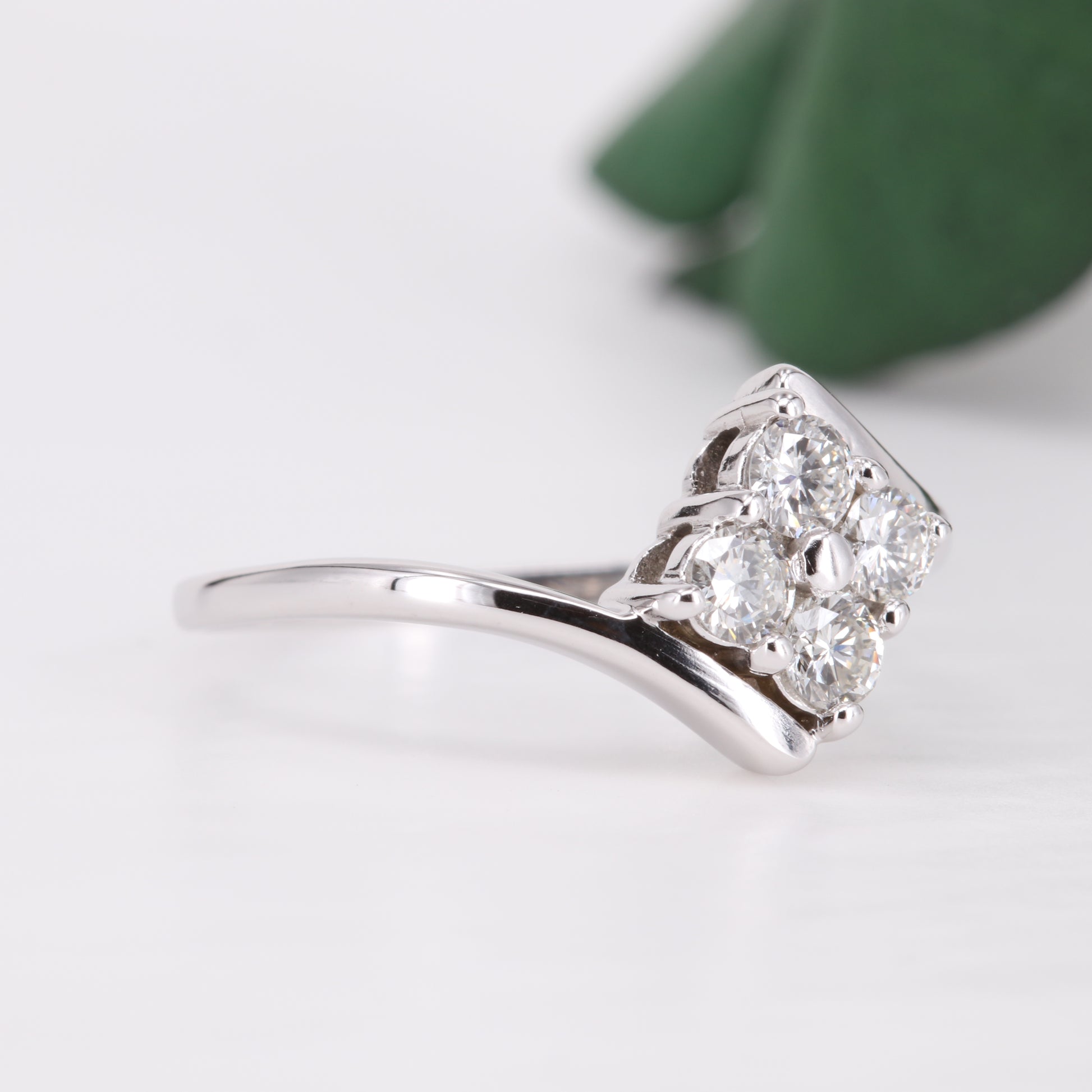 Diamond Four Stone Twist 18ct Gold Ring 1986 Vintage Secondhand Pre-Owned Jewellery Side 2