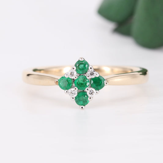 Emerald and Diamond Kite Shape 9ct Gold Ring Vintage Secondhand Pre-Owned Jewellery Front