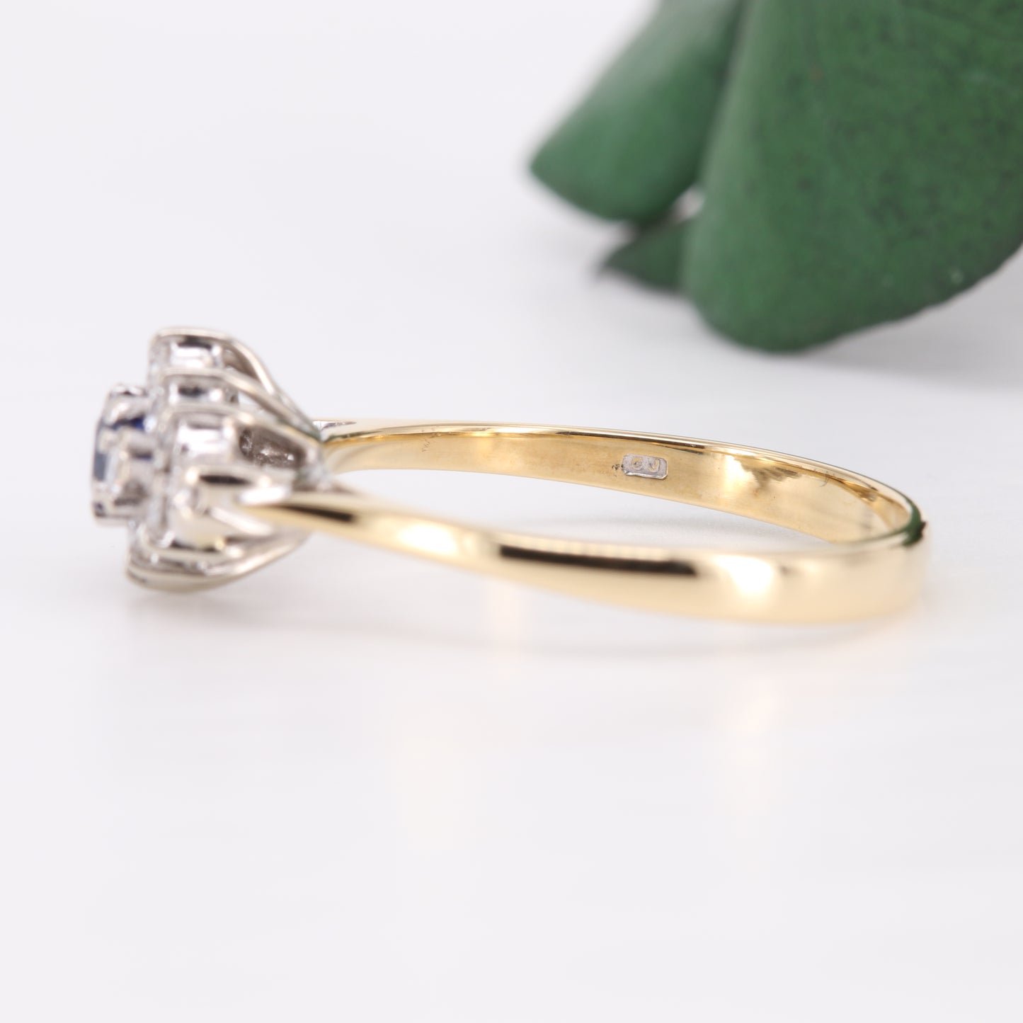 Sapphire and Diamond Cluster 18ct Gold Ring 1984