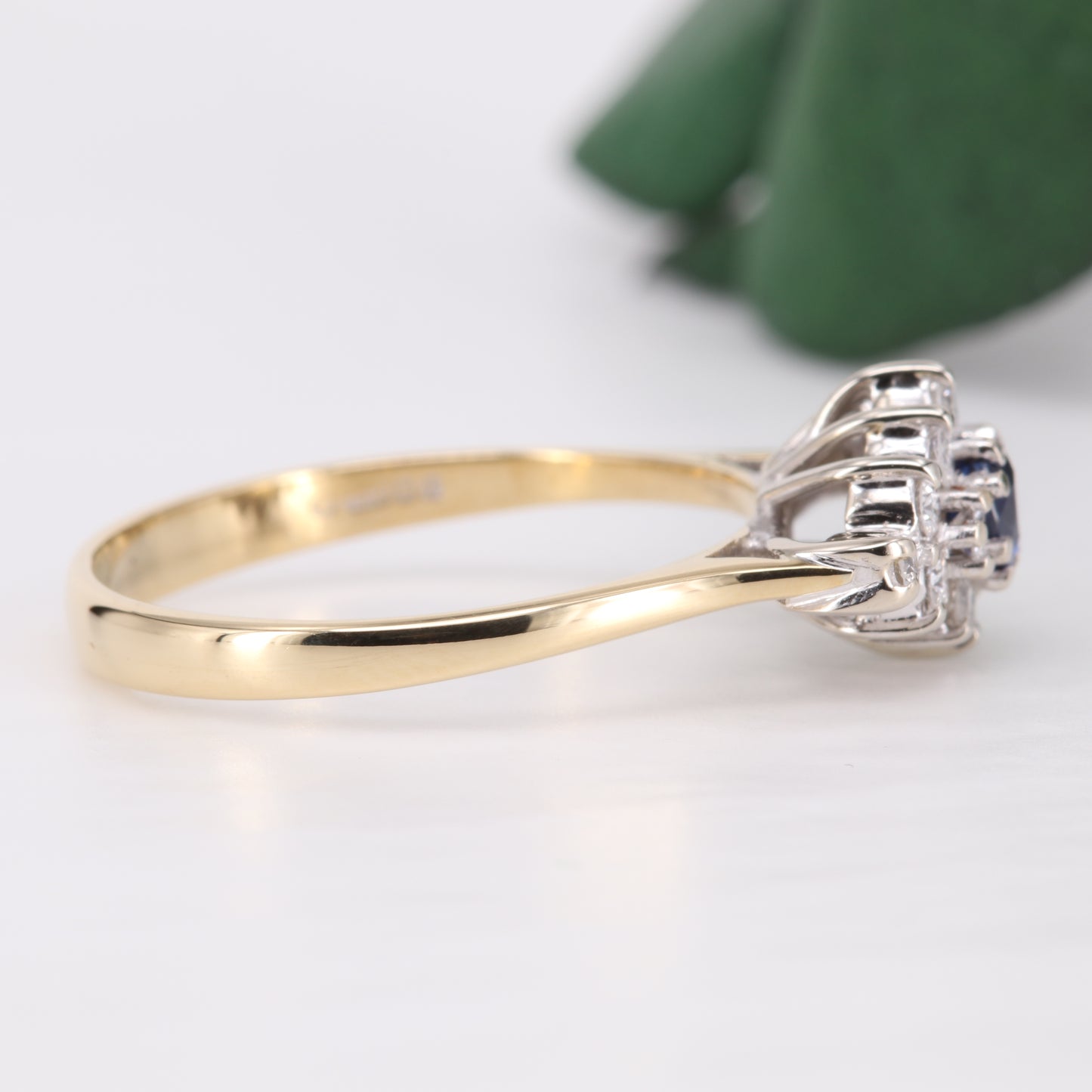 Sapphire and Diamond Cluster 18ct Gold Ring 1984