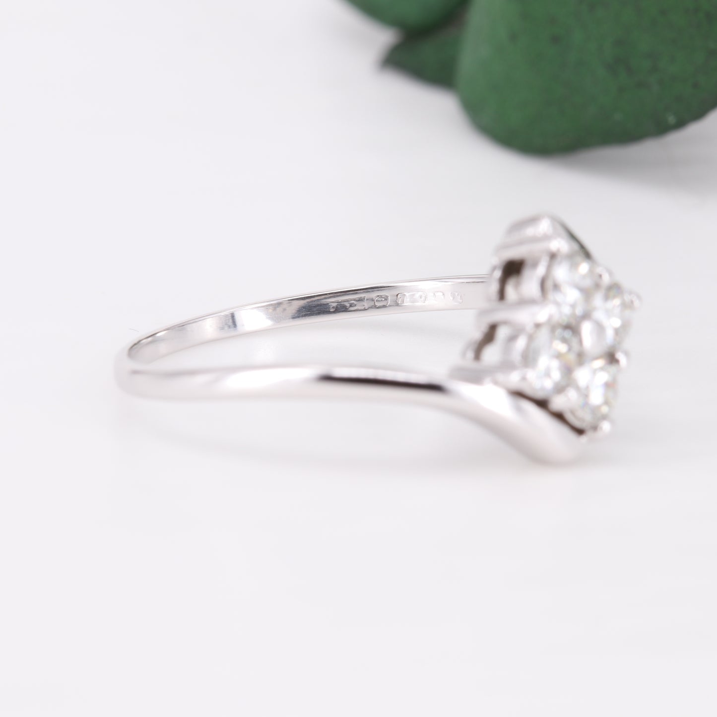 Diamond Four Stone Twist 18ct Gold Ring 1986