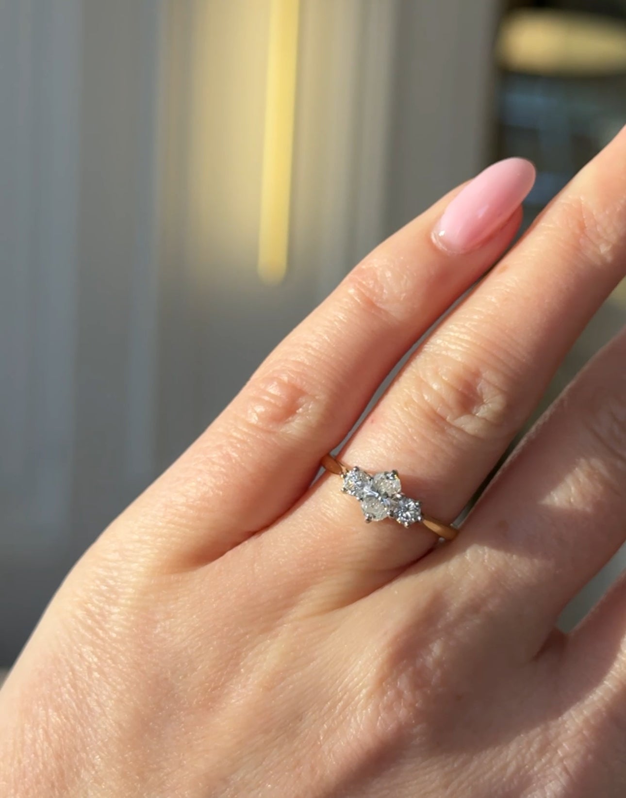 18ct Yellow Gold Oval Cut Diamond Three Stone Ring