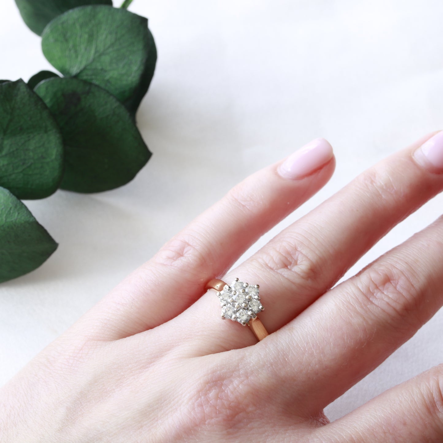 18ct Gold Diamond Flower Cluster Ring