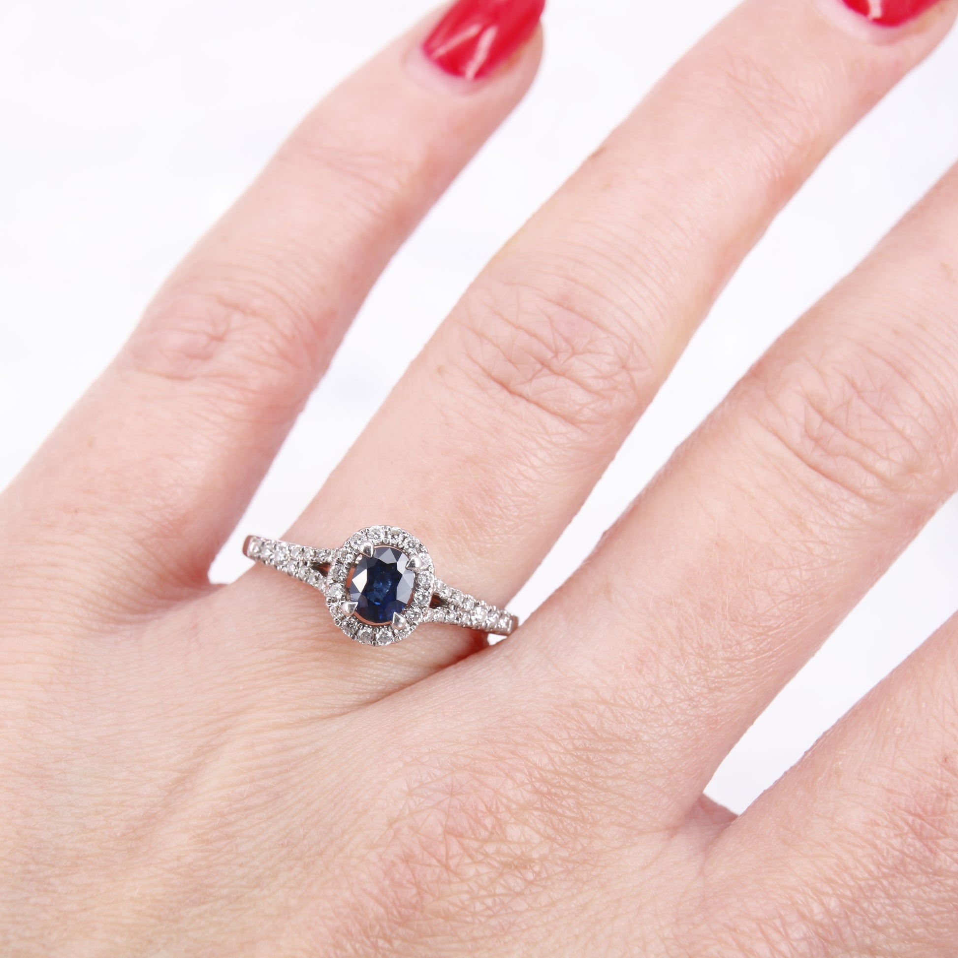 18ct White Gold Preowned Sapphire and Diamond Ring