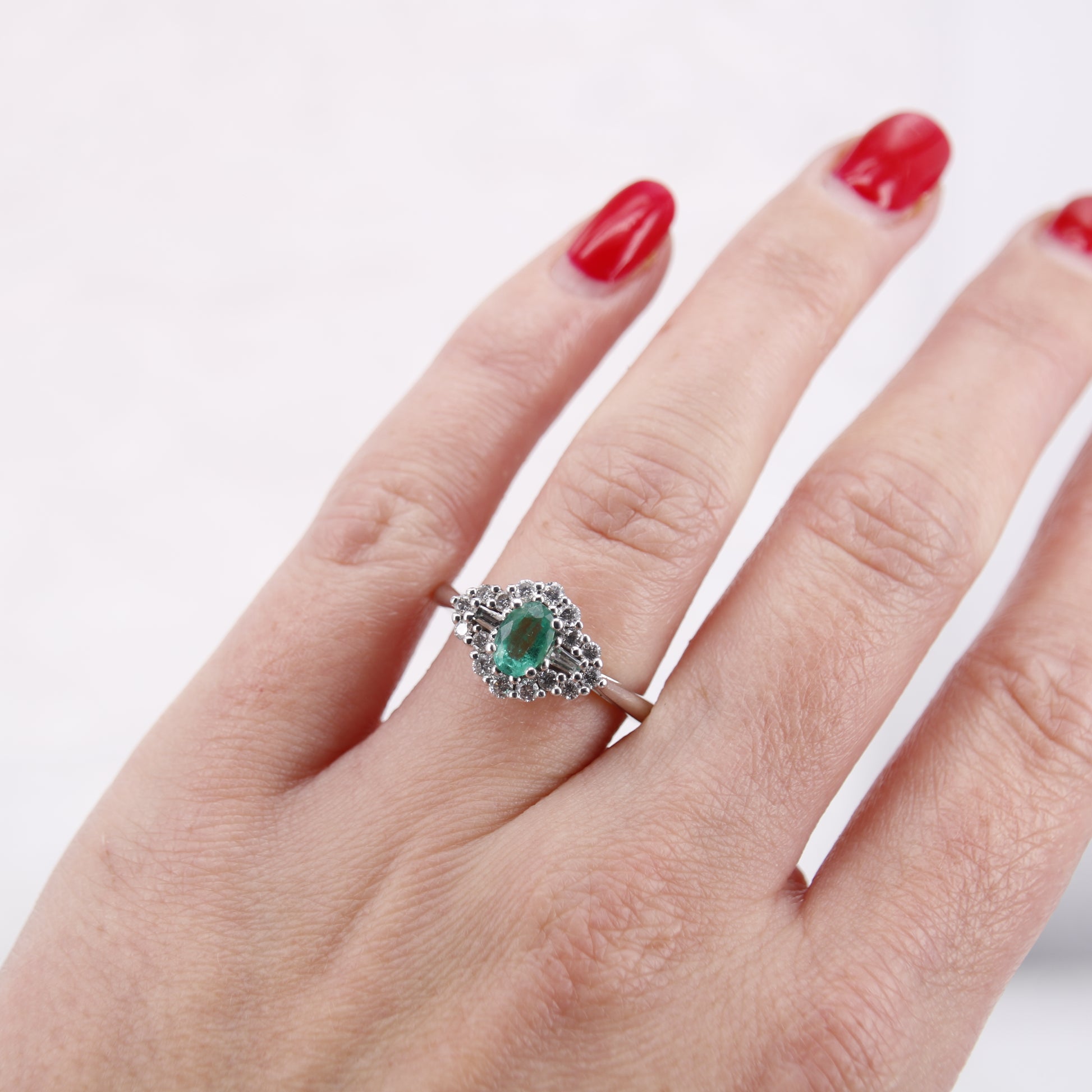 Vintage Emerald and Diamond Ring 18ct White Gold