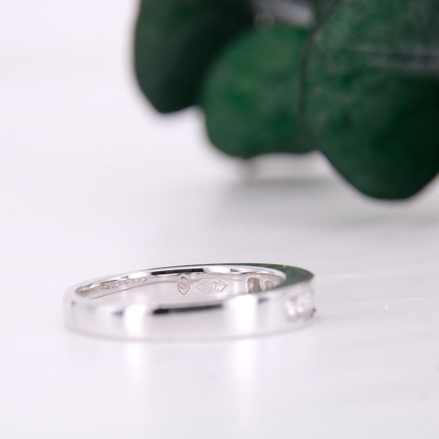 Secondhand Vintage 18ct White Gold Diamond Eternity ring, diamond wedding band channel set.