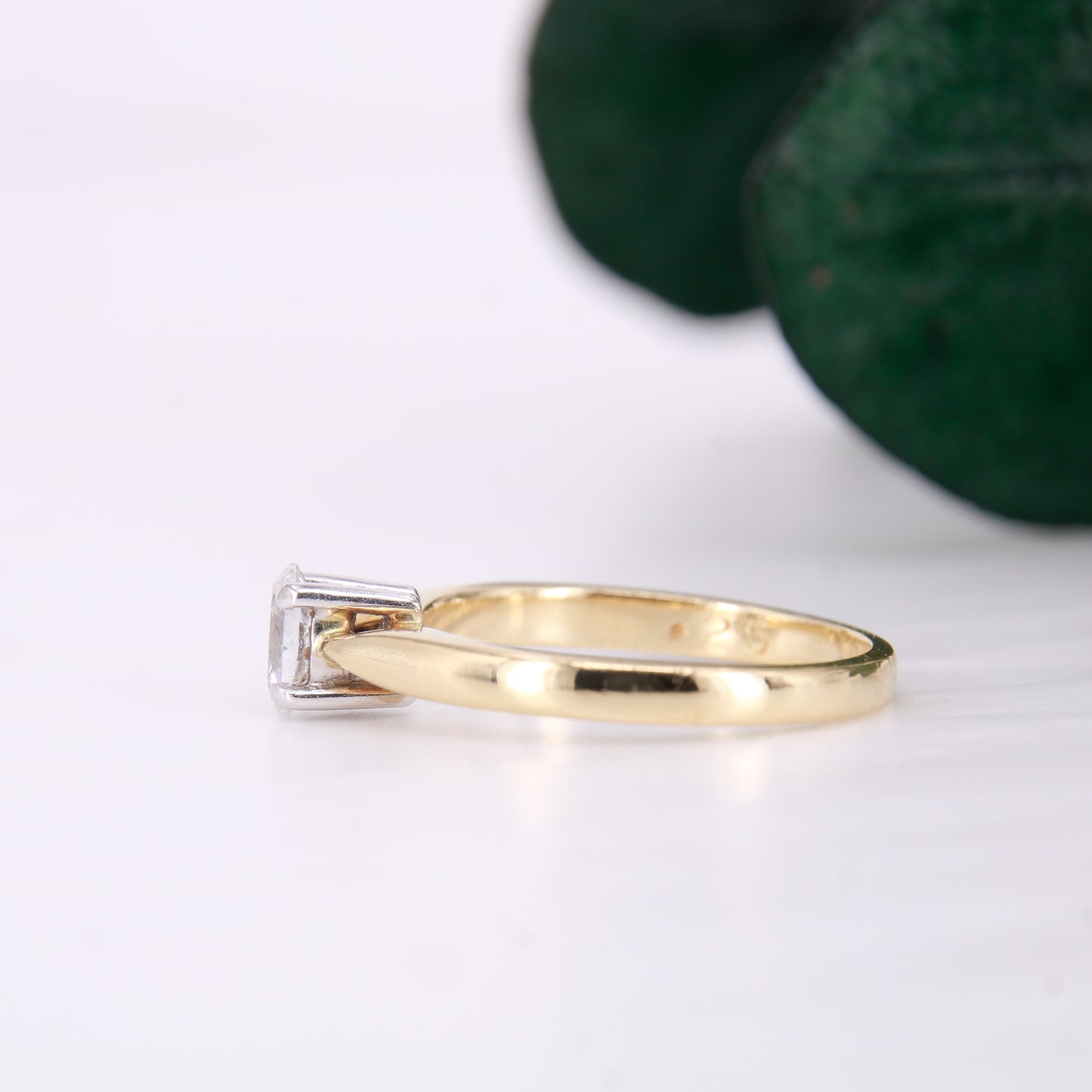 Preowned Oval Cut Solitaire Diamond Engagement Ring 18ct Yellow Gold. 