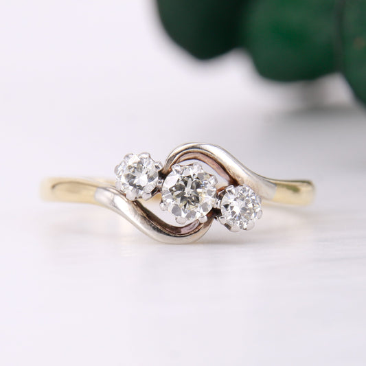 Vintage Circa 1930's Diamond Trilogy Ring set in 18ct Yellow Gold and Platinum. Secondhand Diamond Trilogy Ring.