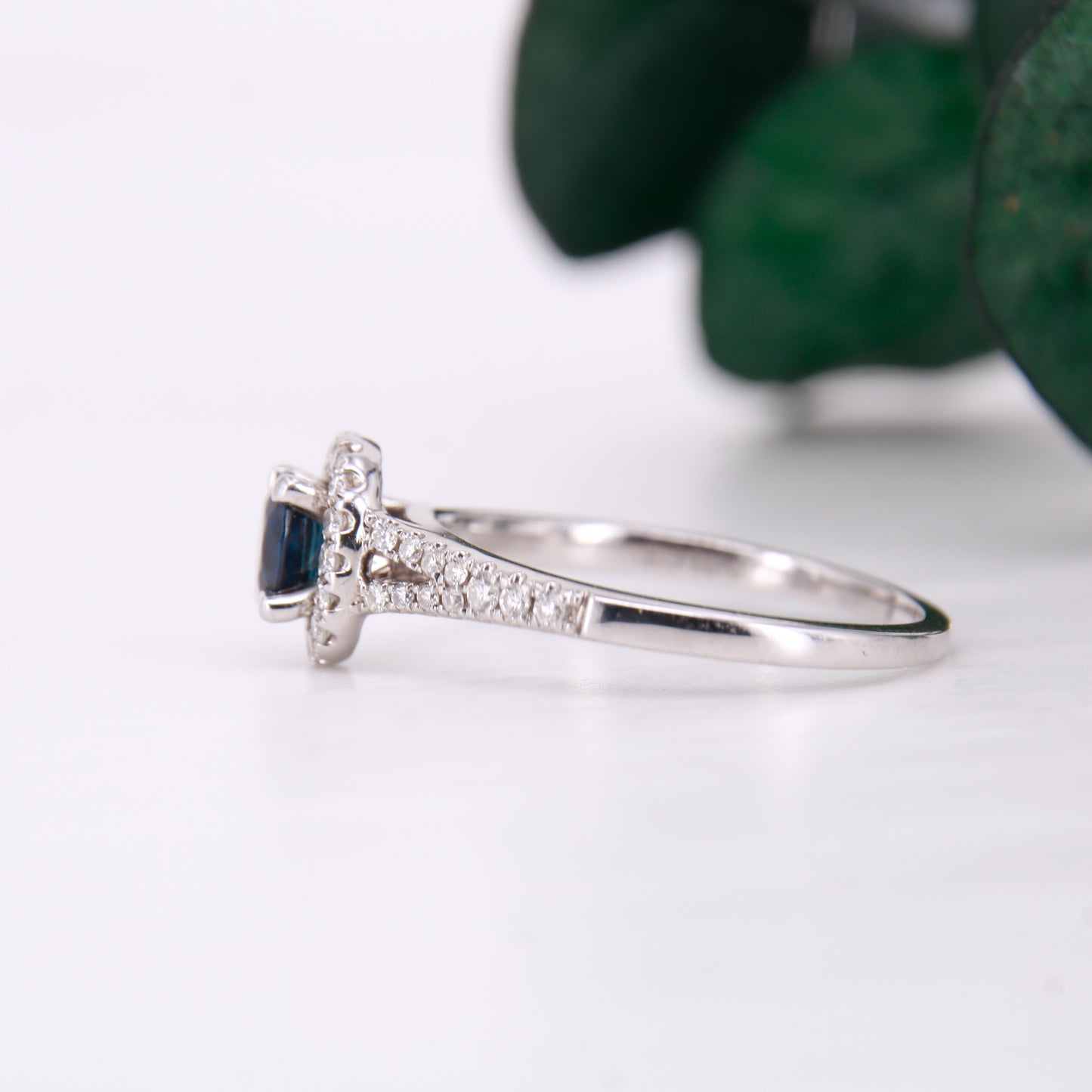 18ct White Gold Preowned Sapphire and Diamond Ring