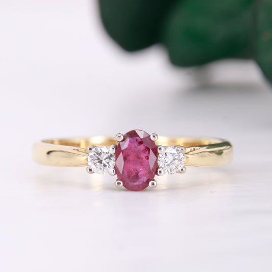 Preowned Oval cut Ruby and Diamond Trilogy Three Stone Engagement Ring