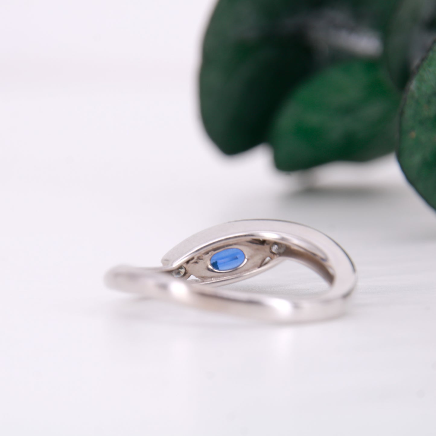 18ct White Gold Sapphire and Diamond Twist Ring