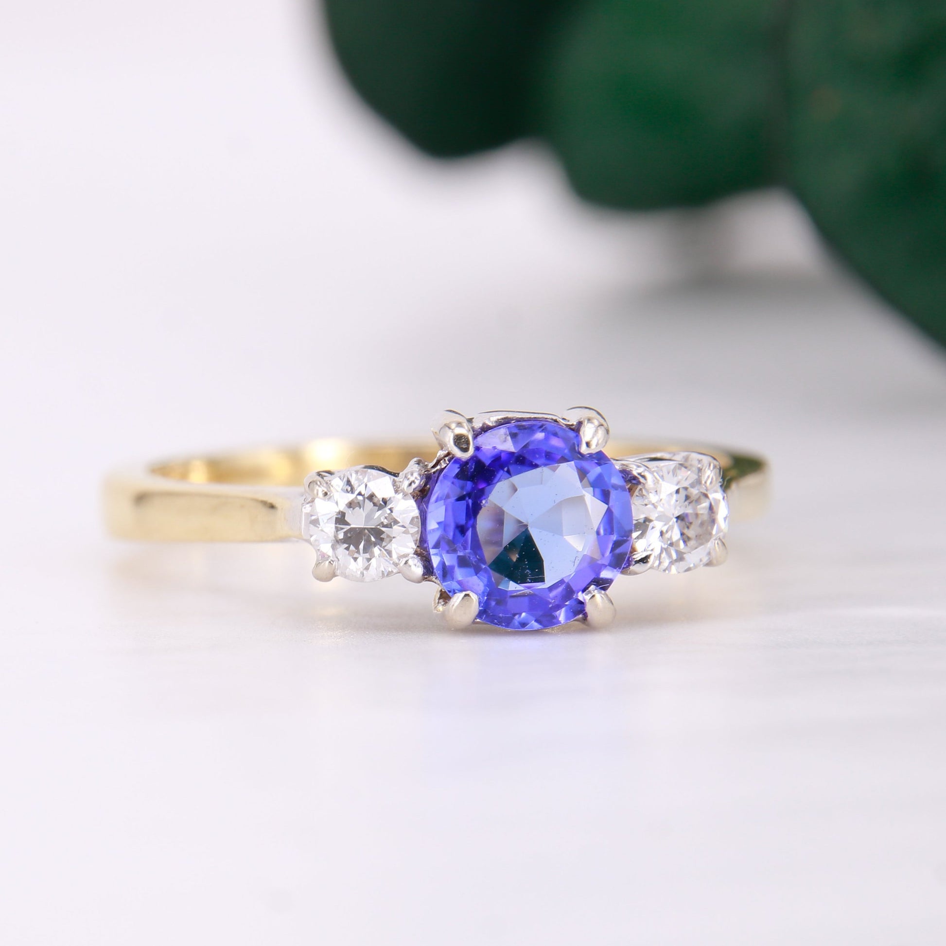 Rare Preowned Tanzanite and Diamond Trilogy Ring 18ct Yellow Gold Second hand Tanzanite Trilogy Ring