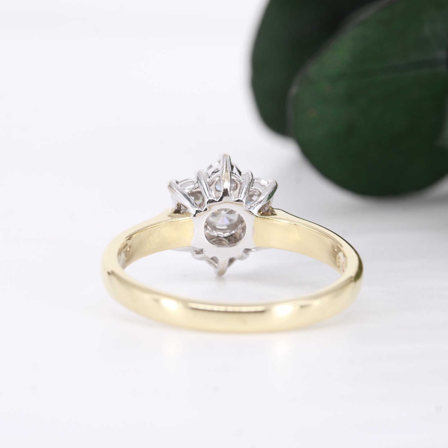 18ct Gold Diamond Flower Cluster Ring