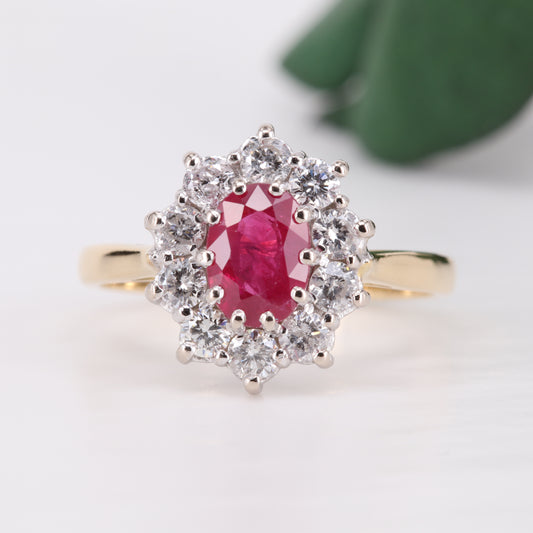 Ruby and Diamond Engagement 18ct Gold Ring Vintage Secondhand Pre-Owned Jewellery Front