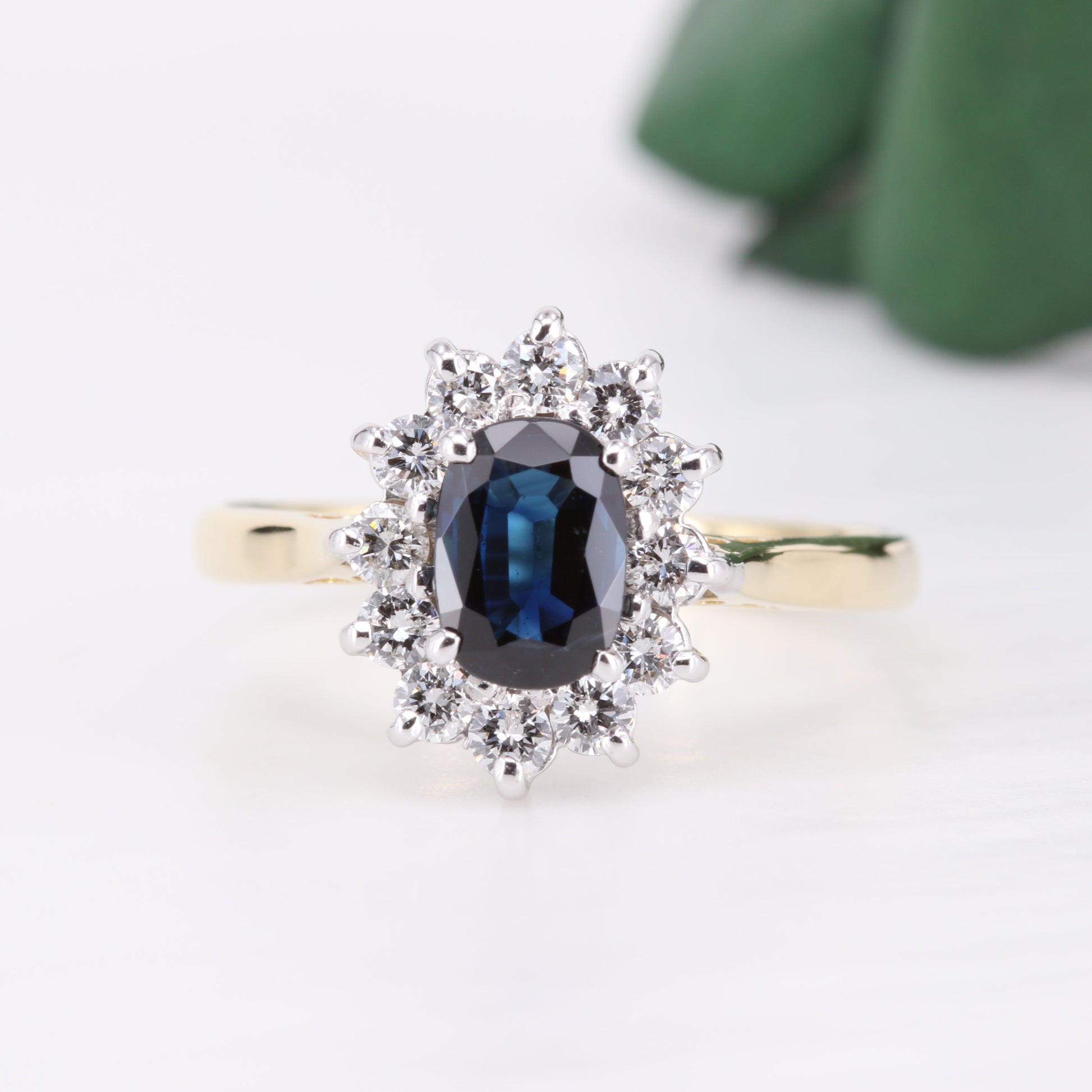 Sapphire and Diamond 18ct Gold Halo Ring Vintage Secondhand Pre-Owned Jewellery Front