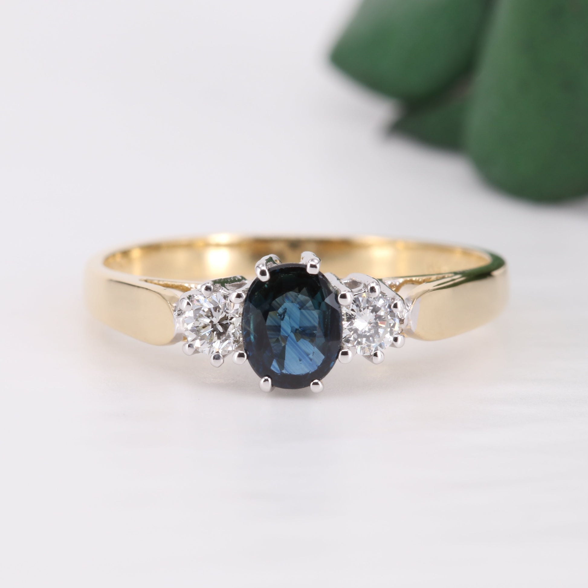 Sapphire and Diamond Trilogy 18ct Gold Ring 1986 Vintage Secondhand Pre-Owned Jewellery Front