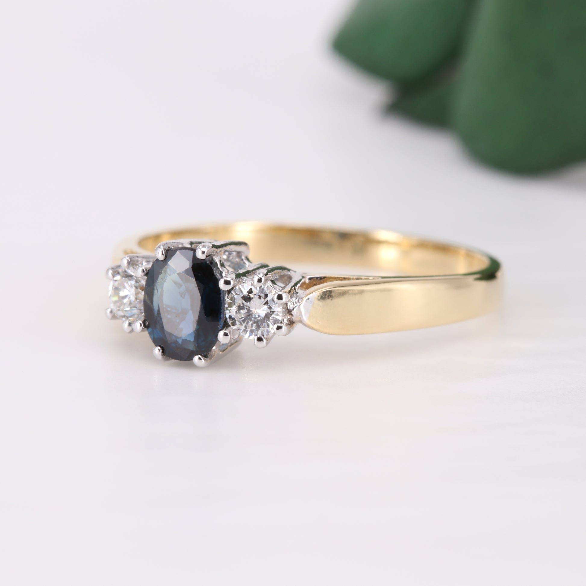 Sapphire_and_Diamond_Trilogy_18ct_Gold_Ring_1986_Vintage_Secondhand_Pre-Owned_Jewellery_Side_1
